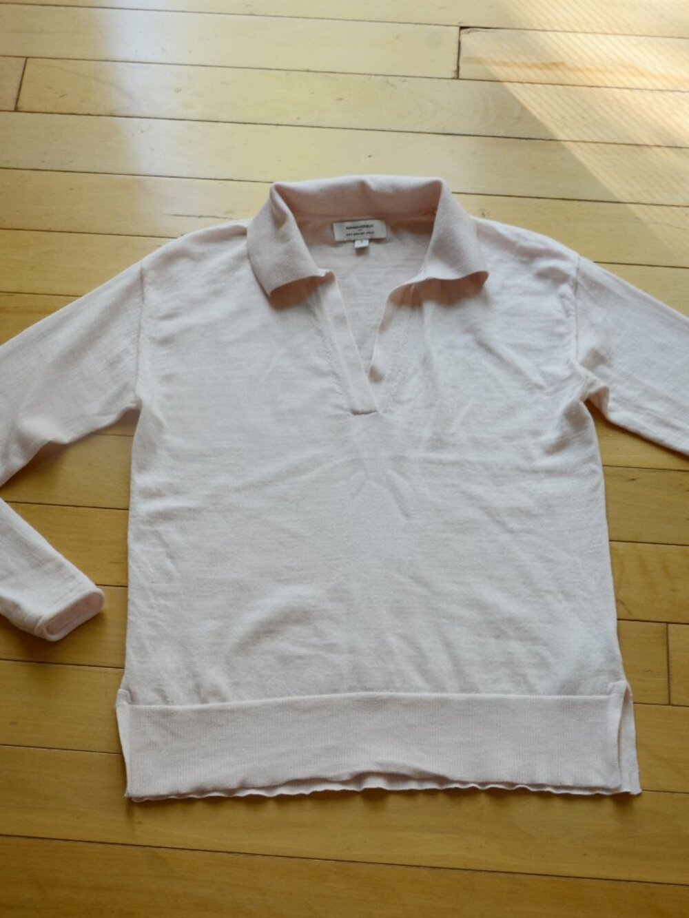 Banana Republic 100% merino wool polo sweater size S